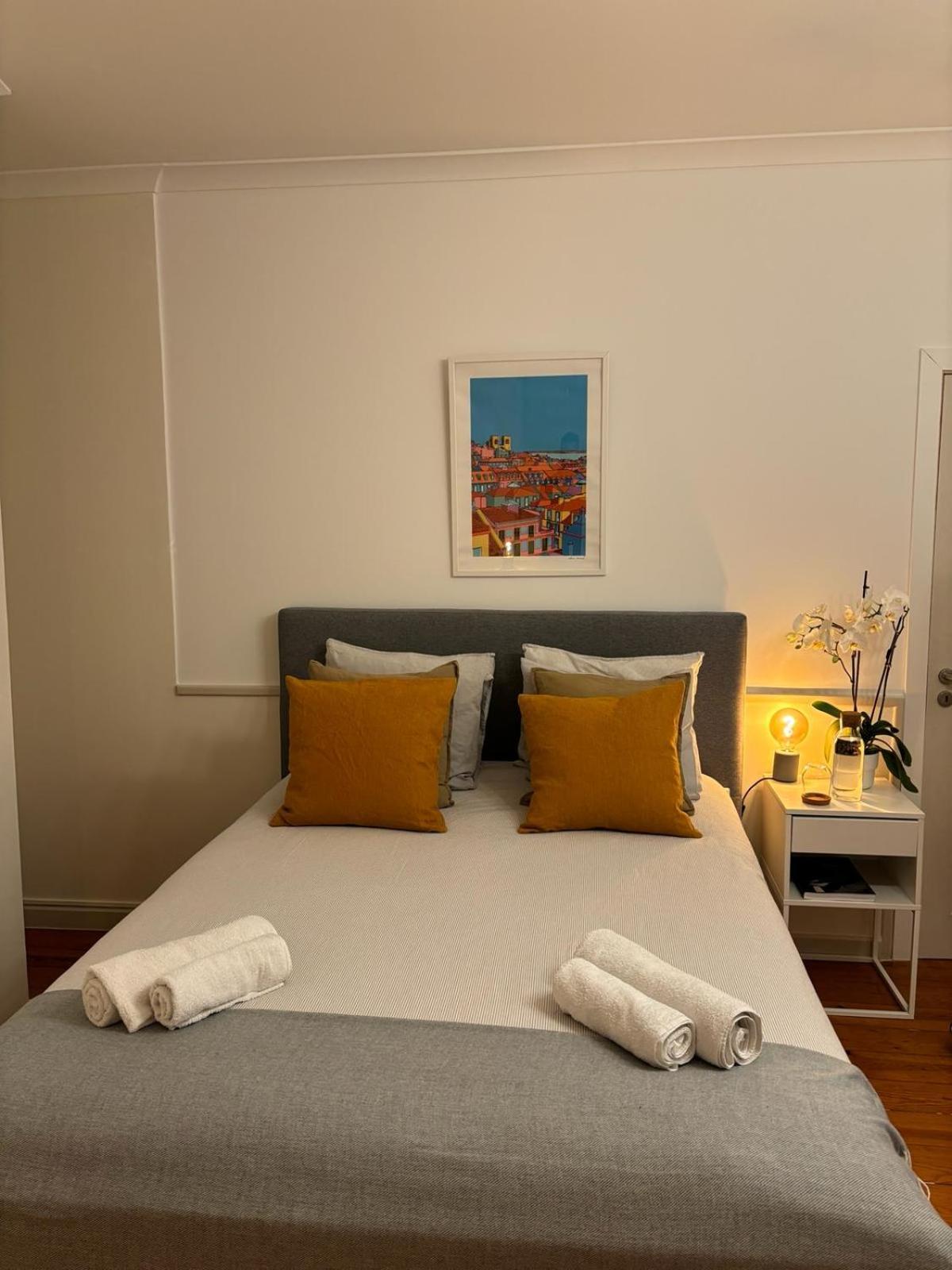 Quarto Com Banheiro Privativo Na Baixa Lisboa Exterior foto